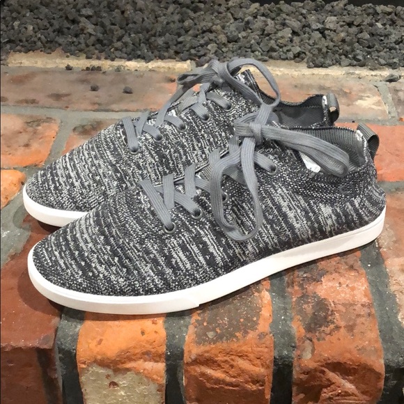 Suavs Shoes - Suavs Gray &black knit sneakers nWOT size 9